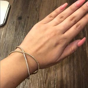 Dainty Criss Cross Bracelet